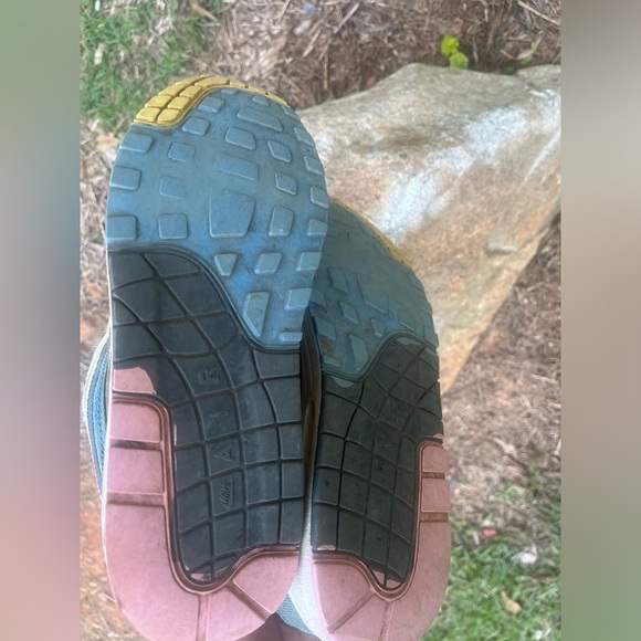 Authentic Nike Air Max 1/97 x
Sean Wotherspoon Men Sz12 sneakers - Picture 5 of 9